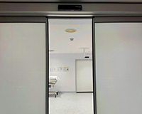 Cleanroom automatic doors