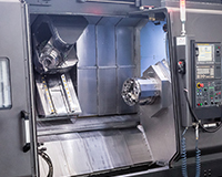 Machine tool sliding doors